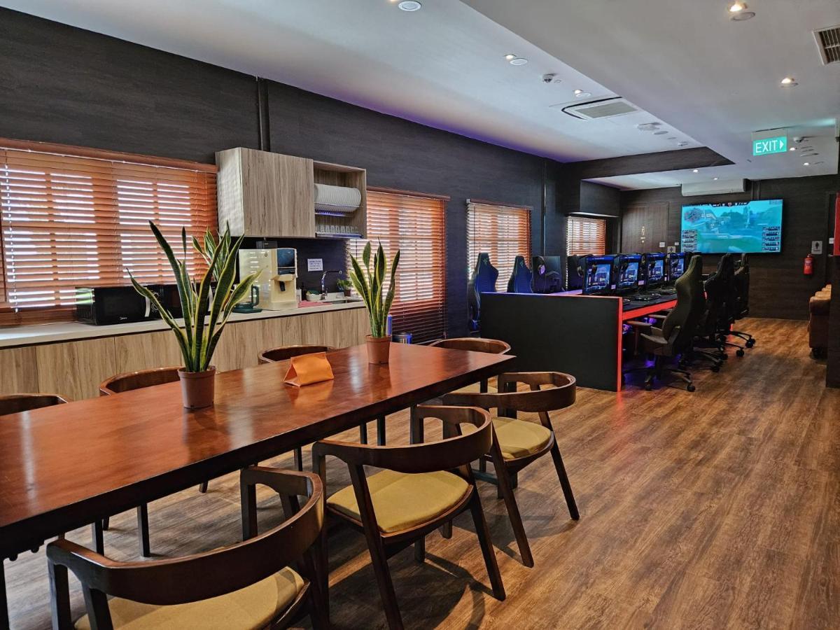 Arena Esports @ Bugis Village Khách sạn
